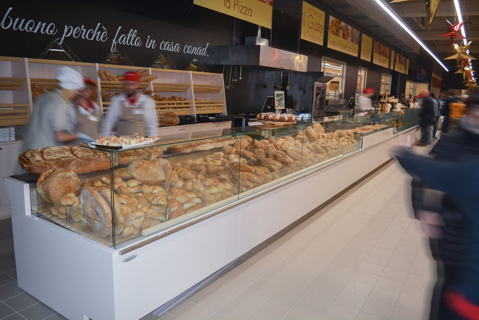 Banchi panetteria Supermercato Conad Salerno