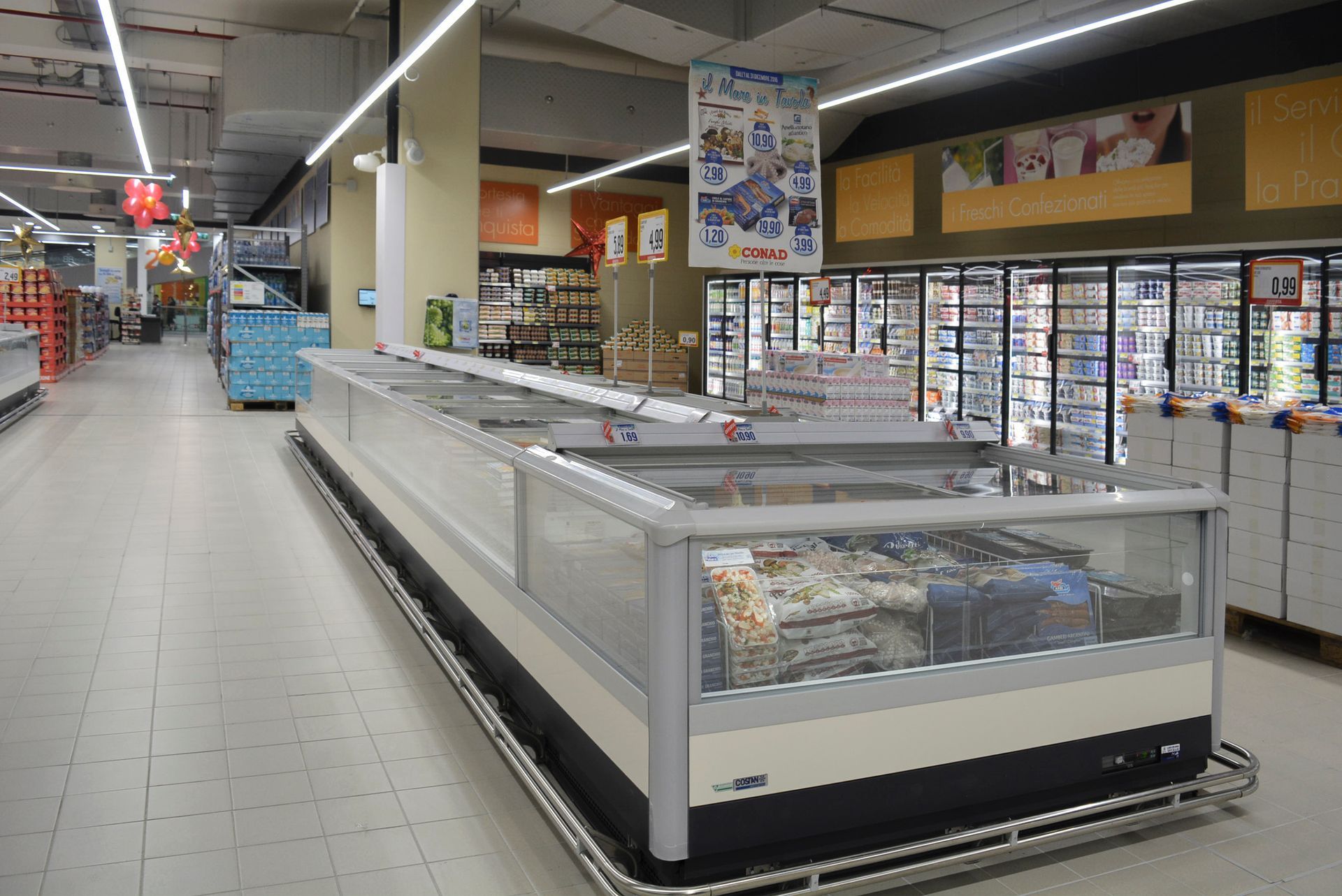 Banco refrigerato surgelati Supermercato Conad Salerno