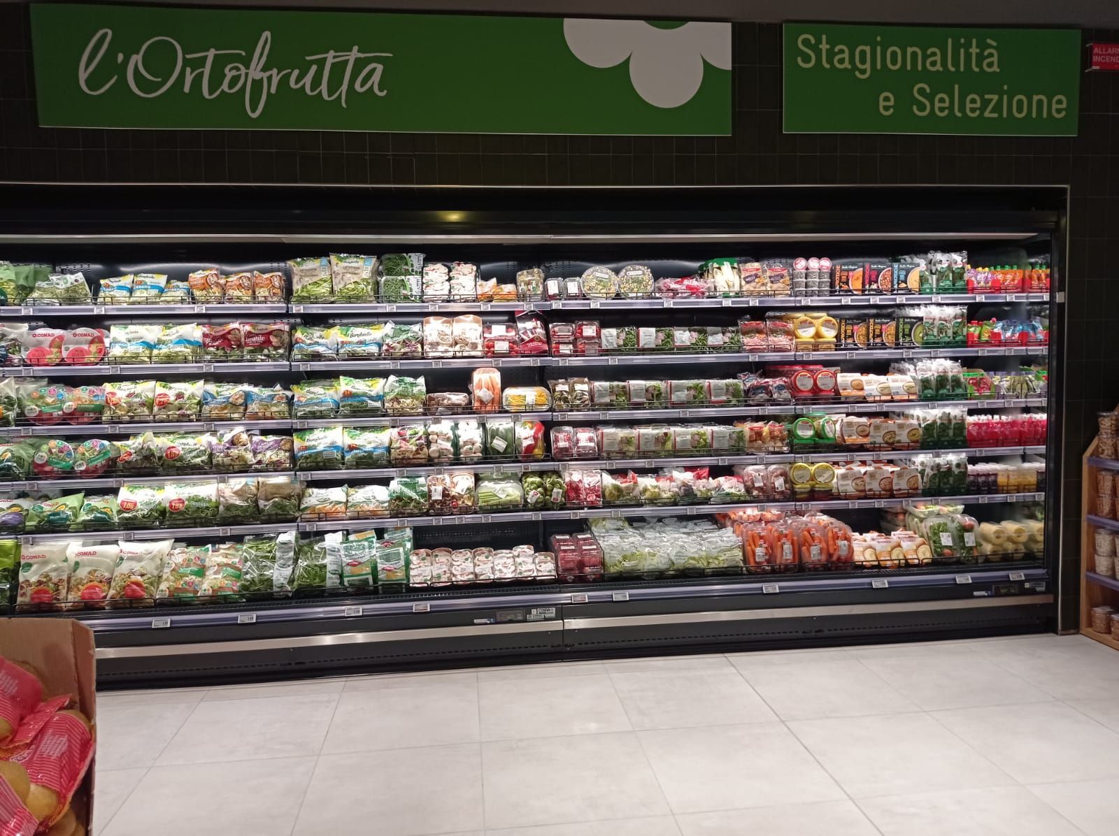 Murale refrigerato ortofrutta Supermercato Conad Salerno