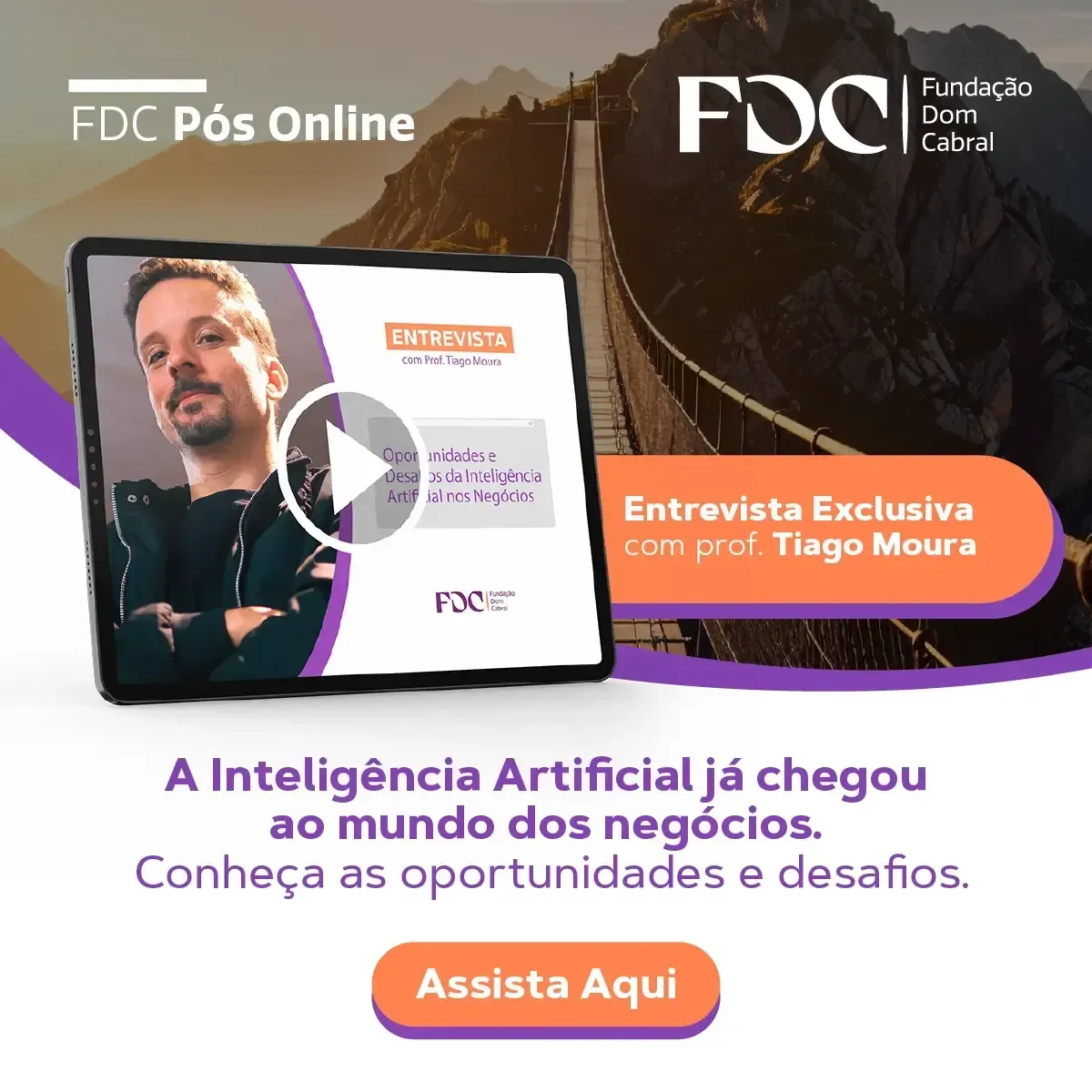 Advertisement for an online course featuring a man in a video screen, discussing Artificial Intelligence in business. Includes the logos of FDC and 