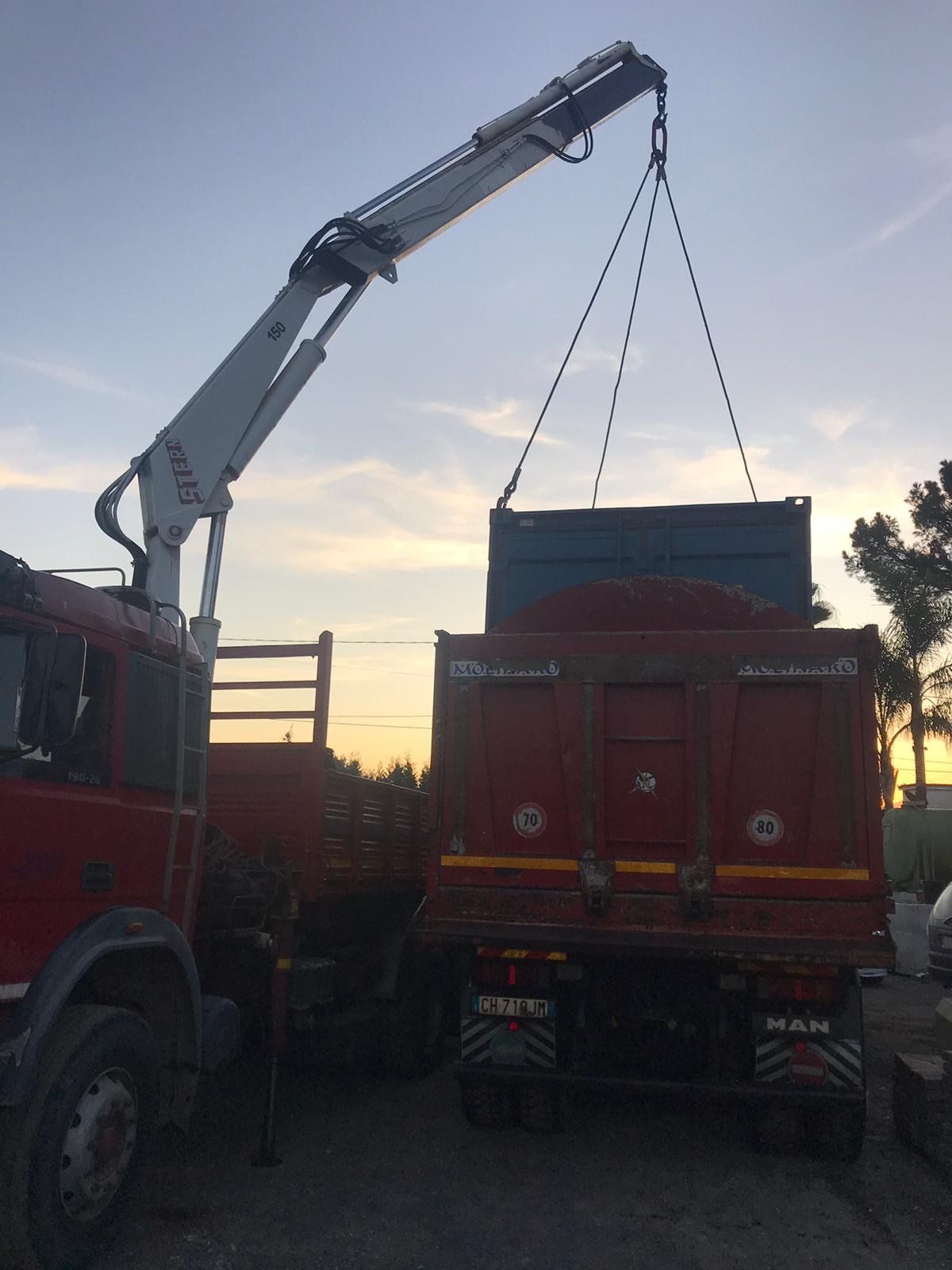 gru per scavi e costruzioni