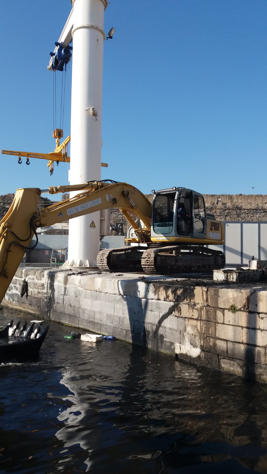 ruspa per demolizioni edili controllate