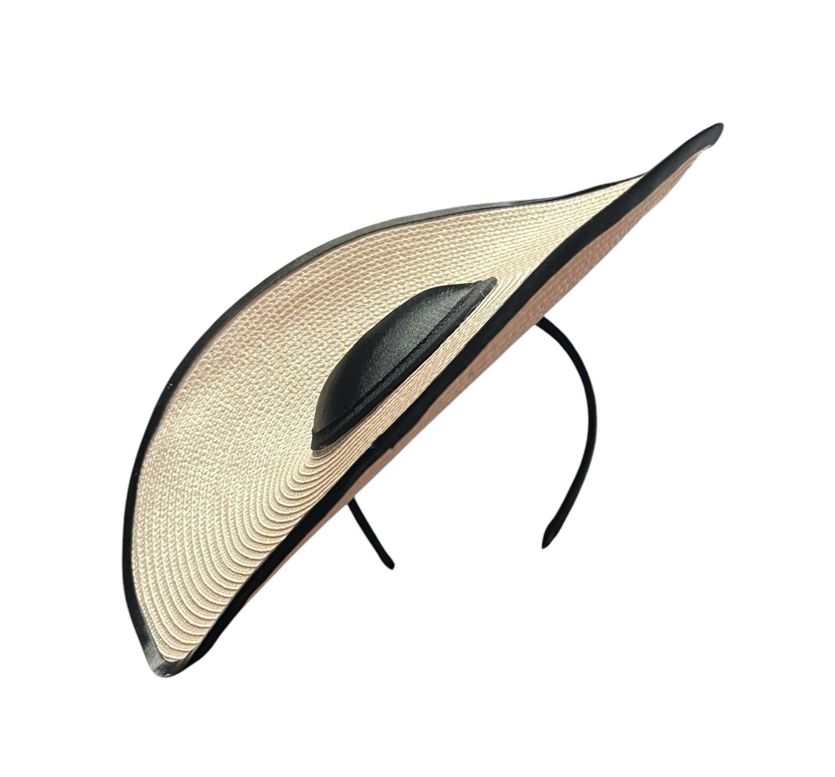 Tres Chic Pink Fascinator