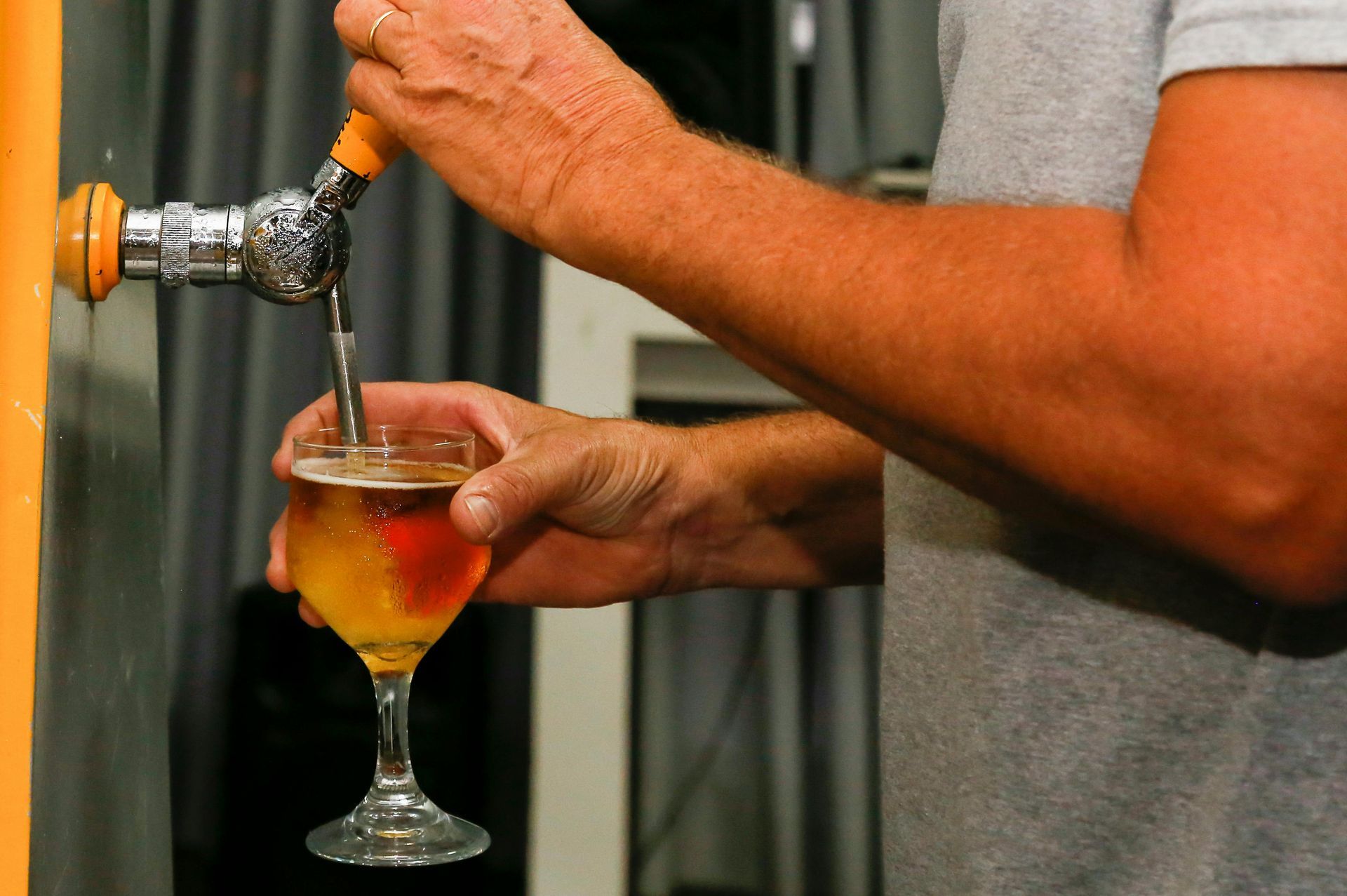 cocktail and kombucha dispensing system