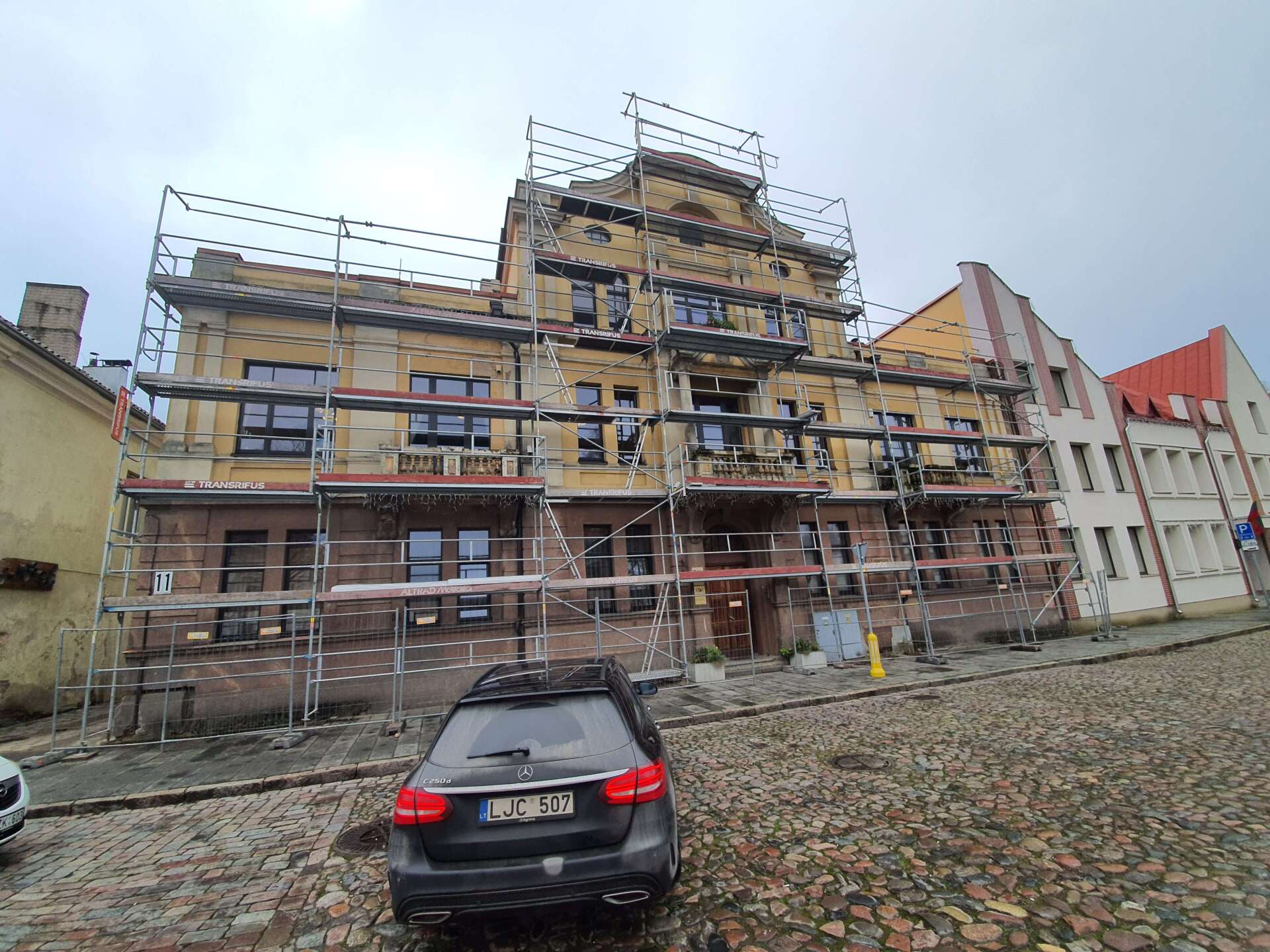 Jogrema atlikti darbai – Fasadiniai pastoliai