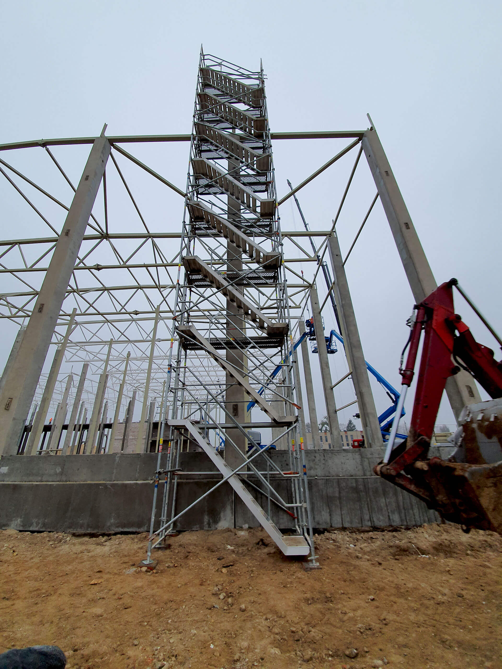 Jogrema atlikti darbai – laikinos laiptinės