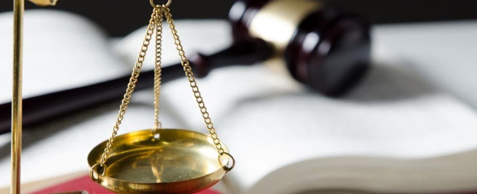 AVV. ANNA PRANDSTRALLER