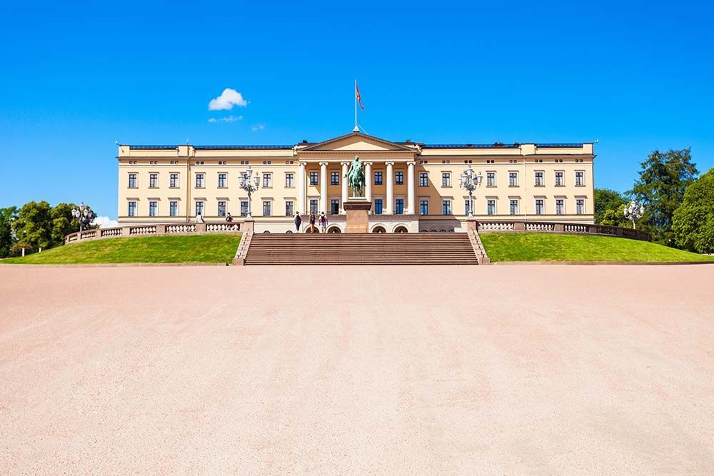 The Royal Palace of Oslo: tours in Oslo, Norway