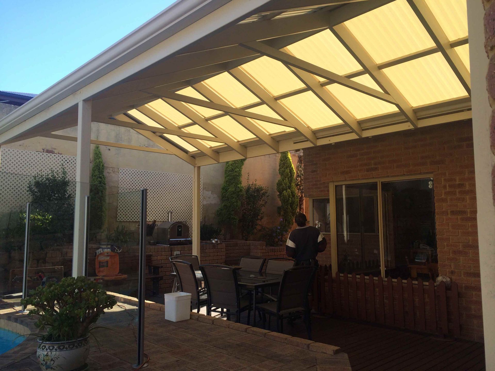 New patio dining | Carine, WA | Modern Plastics & Pergolas