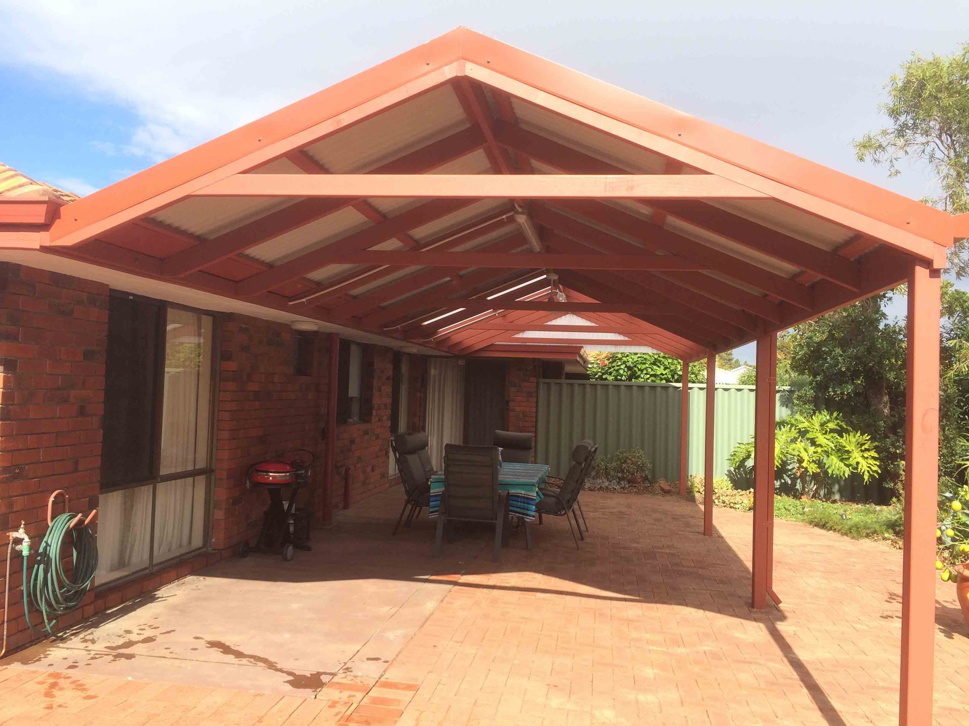 New patio with table and chairs | Carine, WA | Modern Plastics & Pergolas