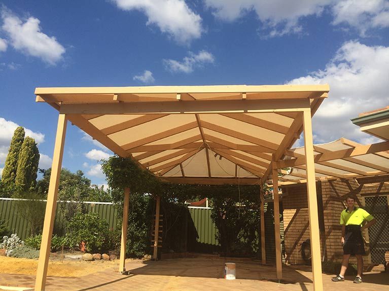 Modern patio design | Carine, WA | Modern Plastics & Pergolas