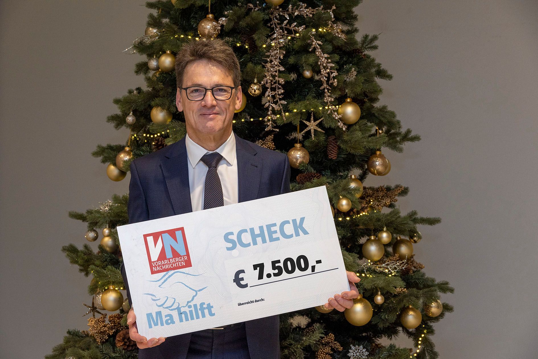 Scheckübergabe Hypo: 7.500 €