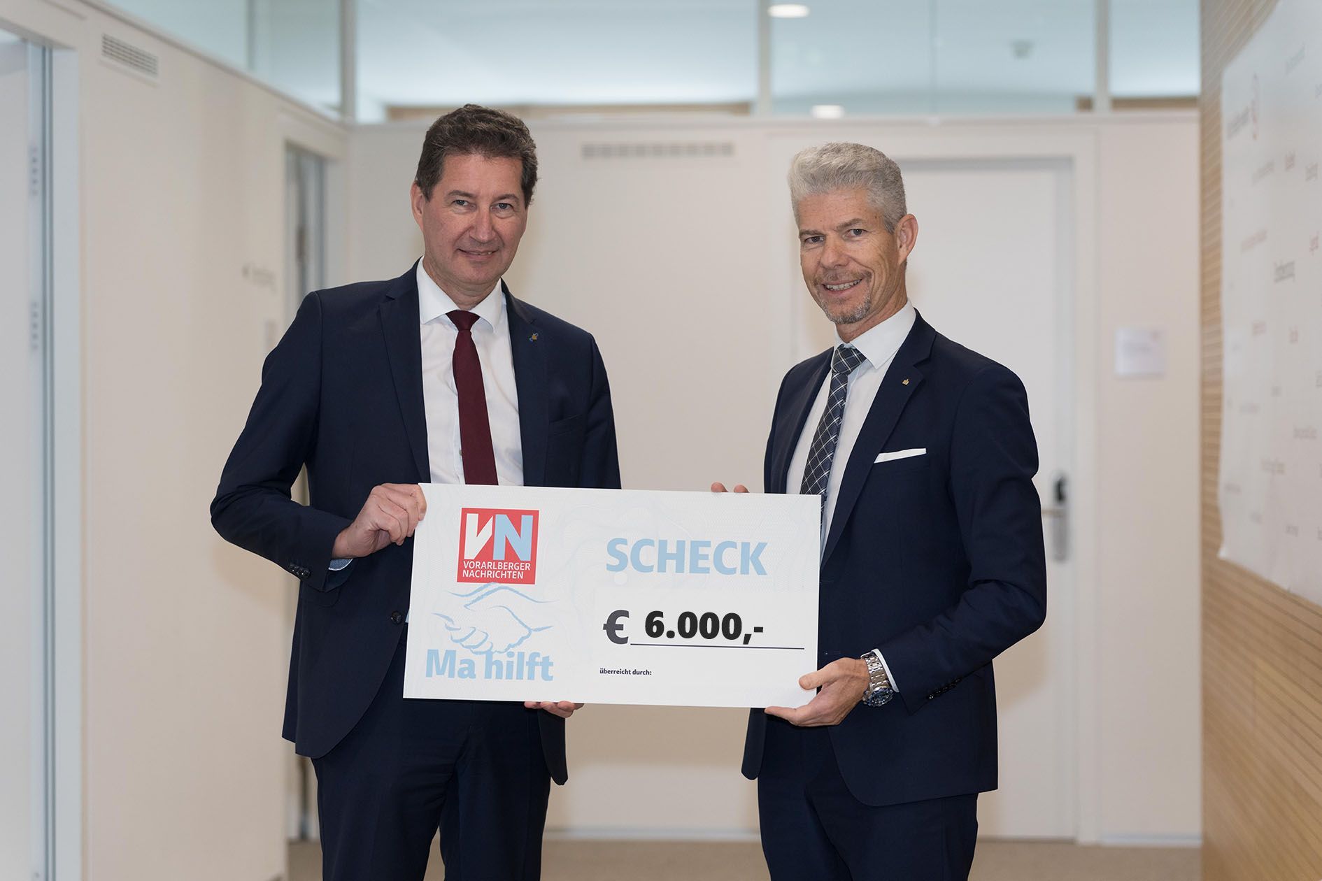 Scheckübergabe Sparkasse: 6.000 €