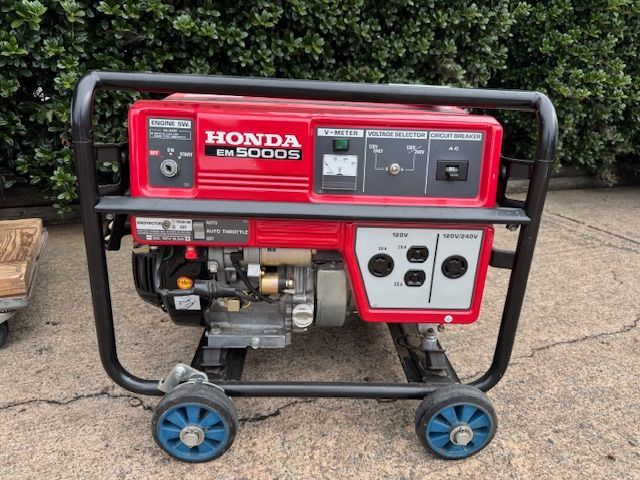 Honda EM5000S Generator