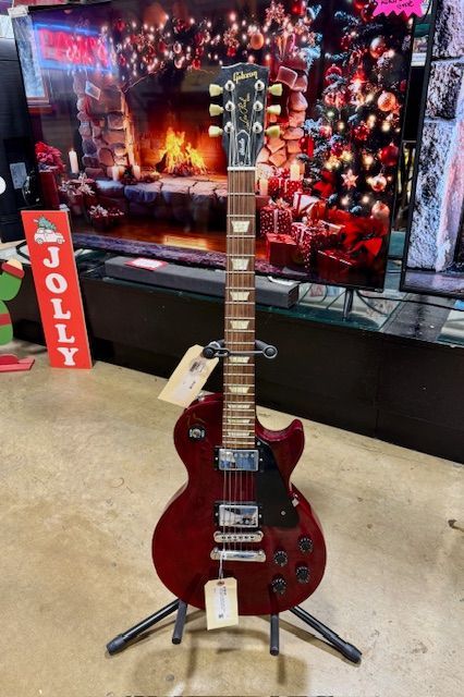 2008 Gibson Les Paul Studio USA Red Wine $799
