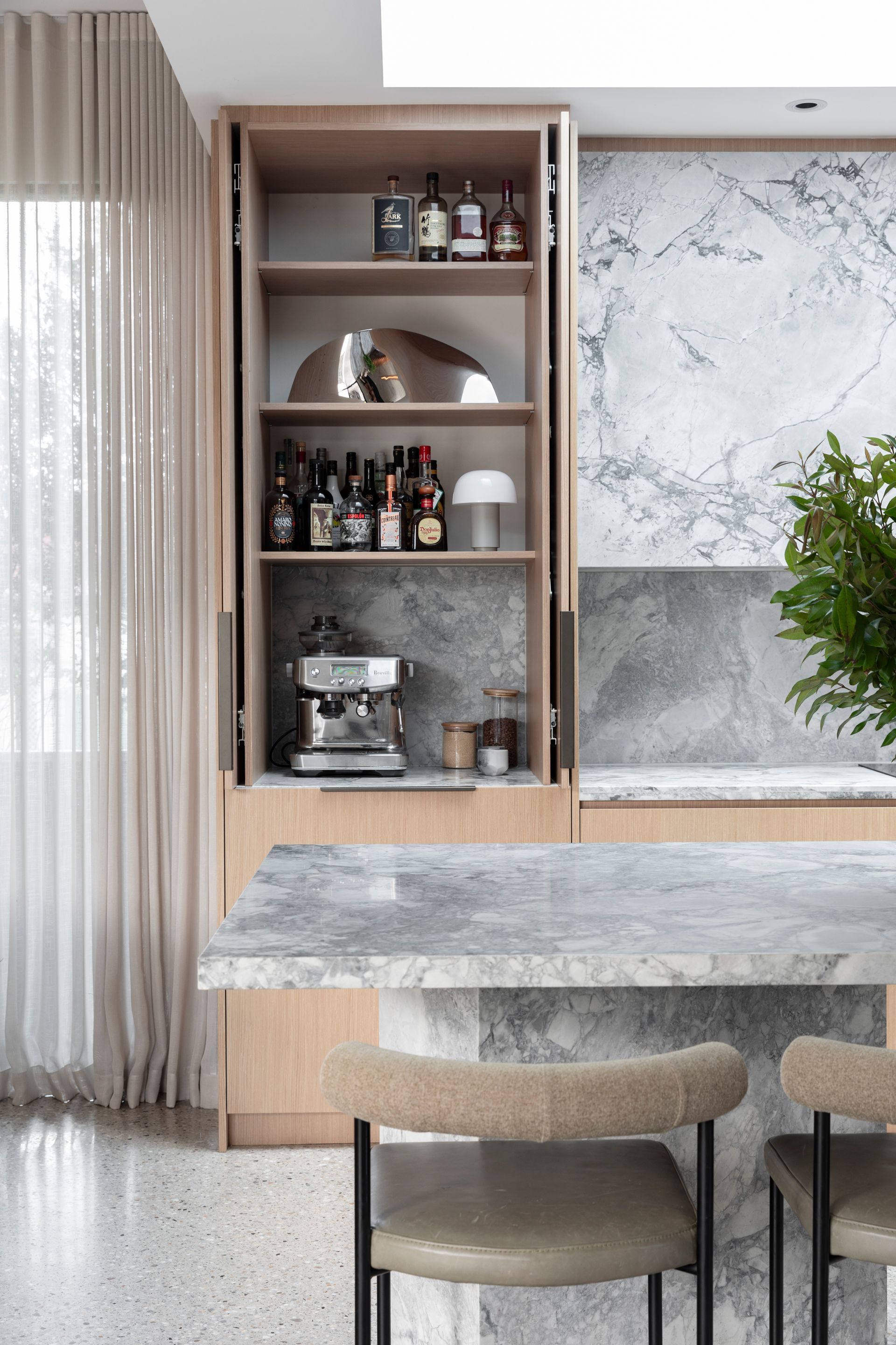 Modern White House With a Pool — Make The Mark Building Services in Mangerton, NSW