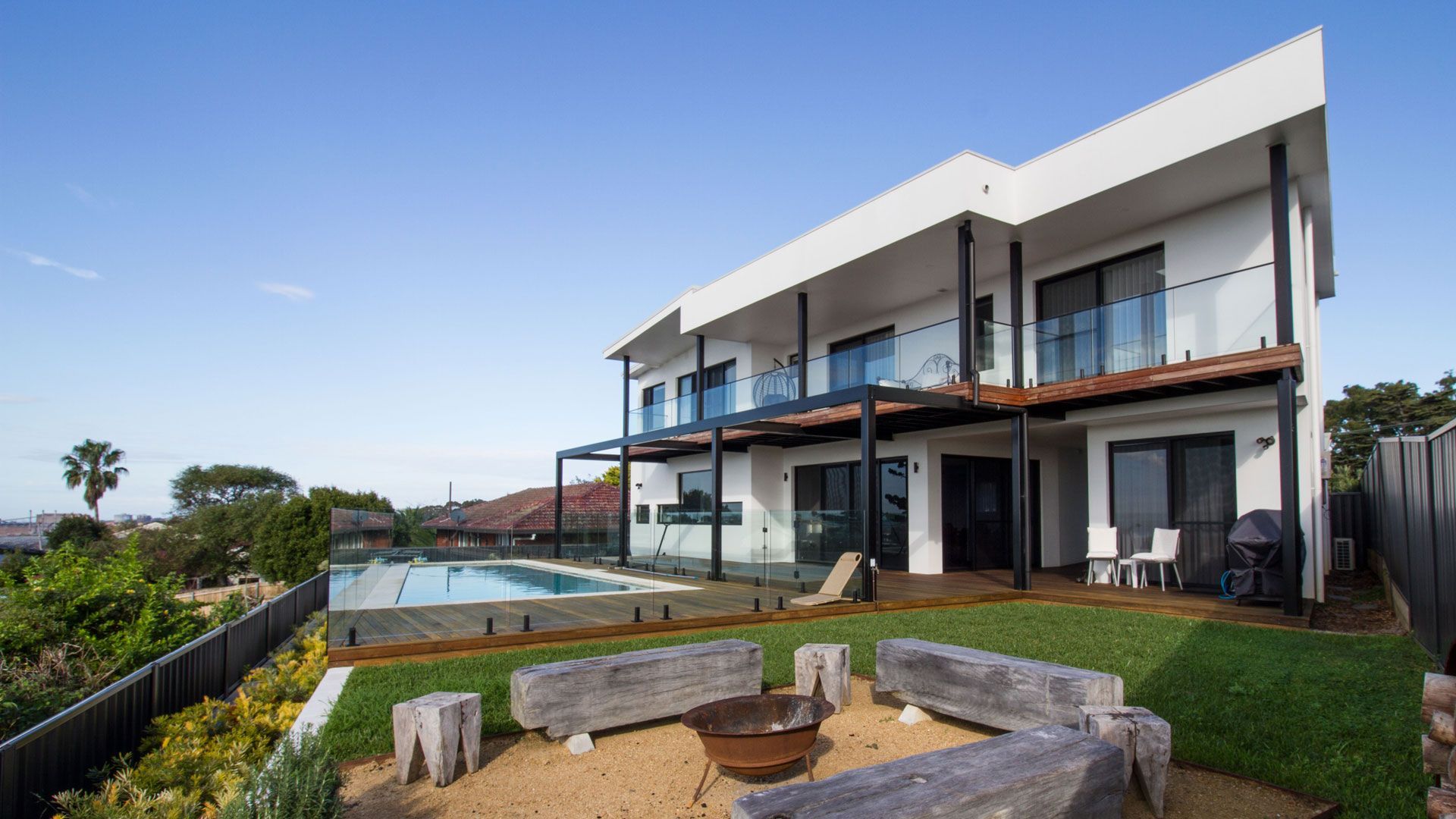 Modern White House With a Pool — Make The Mark Building Services in Mangerton, NSW