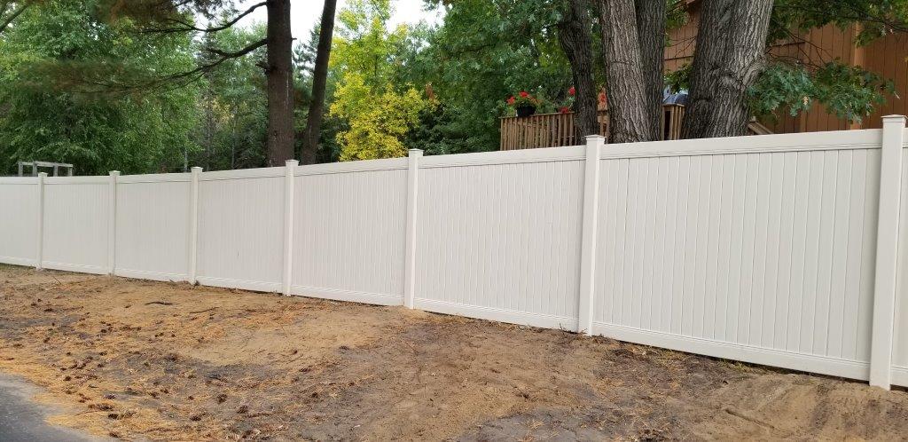 Vinyl Fence — White Vinyl Fence in Deerwood, MN