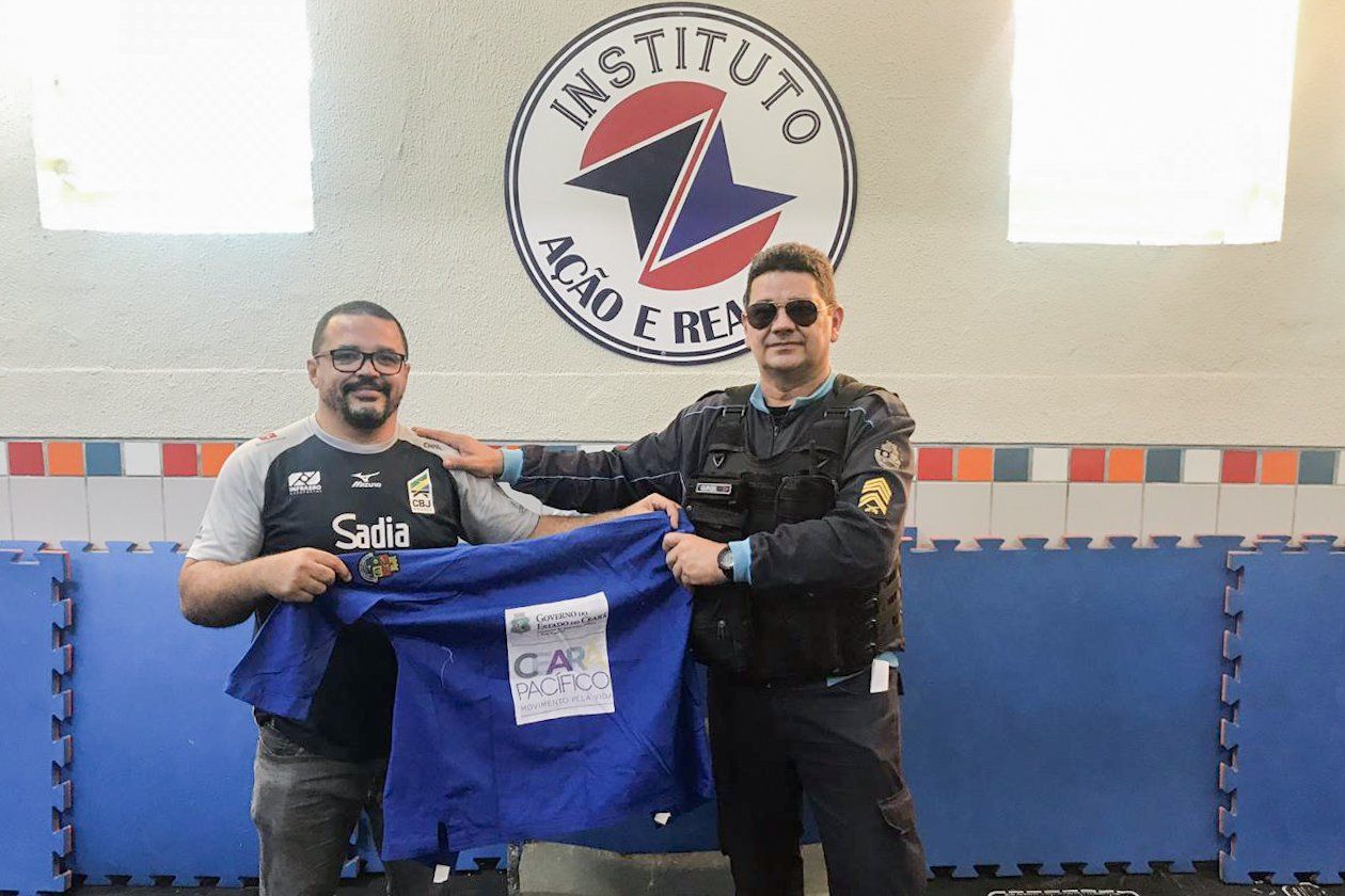 Polícia Militar do Ceará (PMCE) doa judogis para o Instituto Ação e Reação