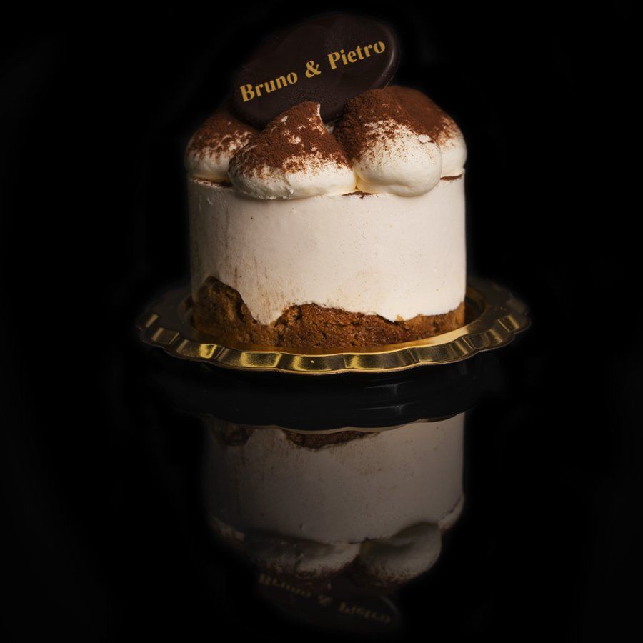 cream and chocolate pastry