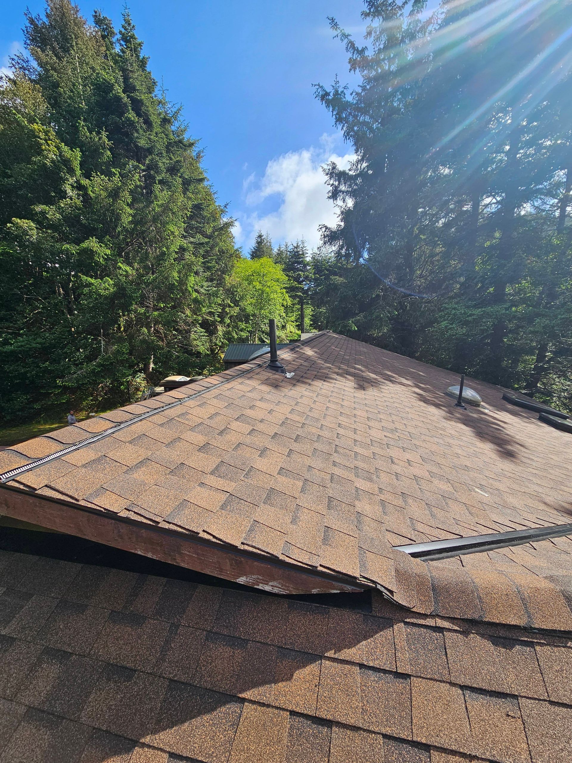 Asphalt roof installation in Medford, OR