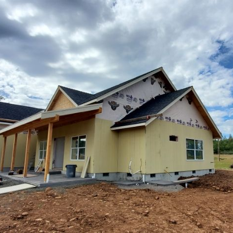 Residential roof installation services in Southern Oregon
