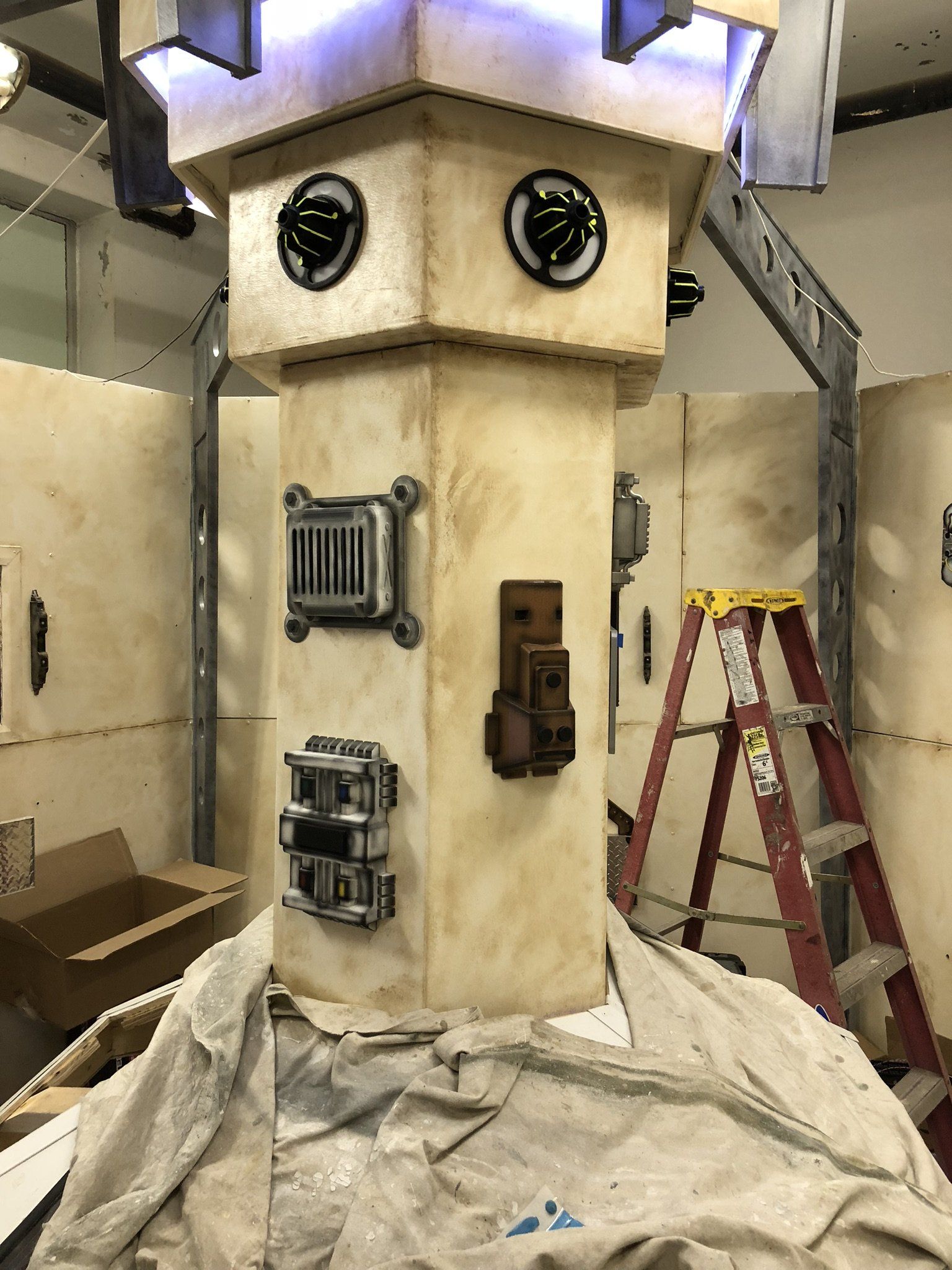 Starship Interior Design — Novi, MI — Five Senses Escape Room