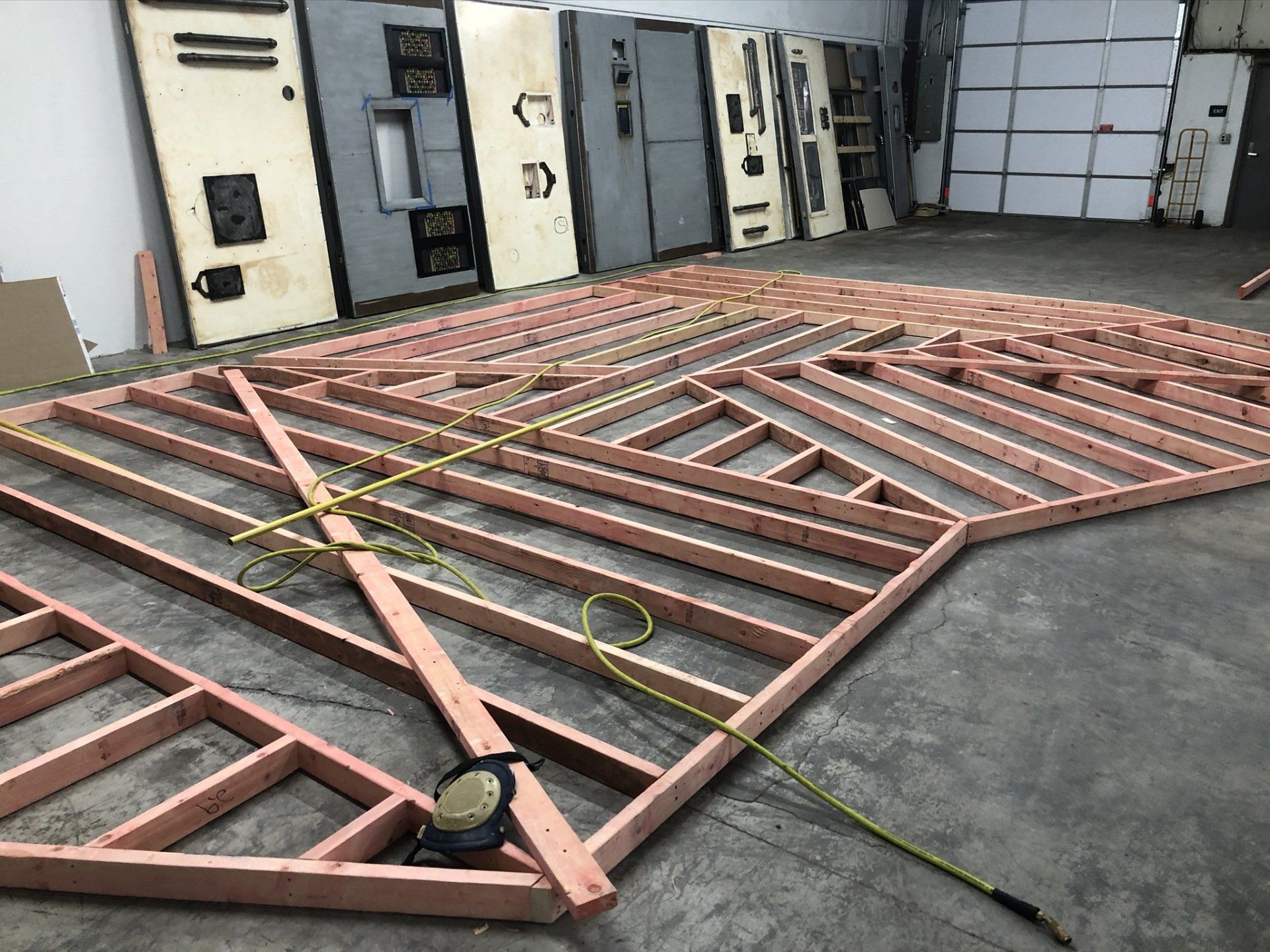 Starship Platform Design — Novi, MI — Five Senses Escape Room