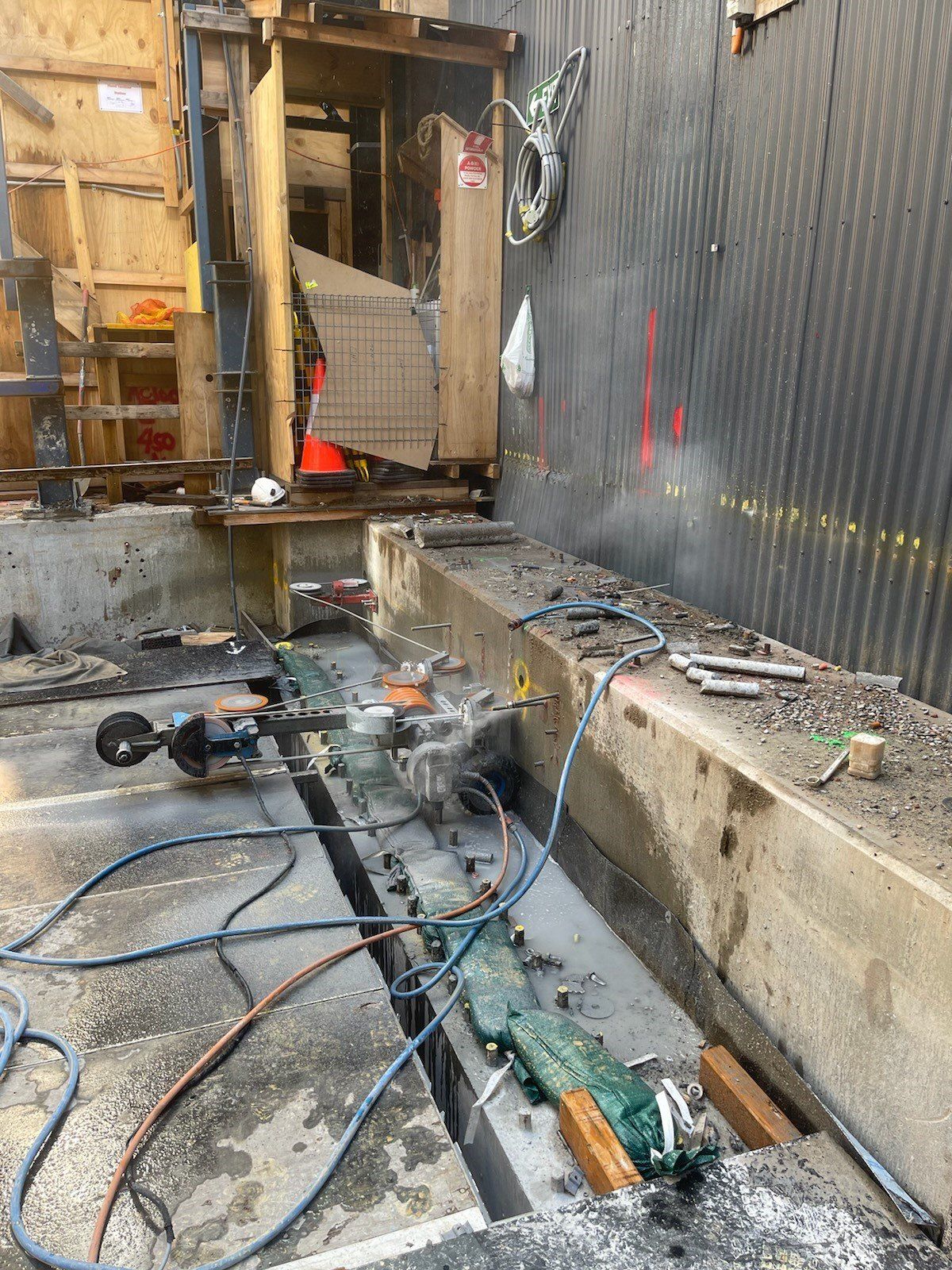 Wire Sawing Workplace — Smithfield, NSW — Supercut