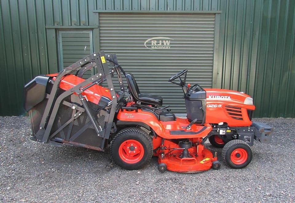 sāls kaisīšanas pakalpojumi, sniega tīrīšana, sniega izvešana, teritoriju tīrīšana no sniega, ceļa attīrīšana no sniega