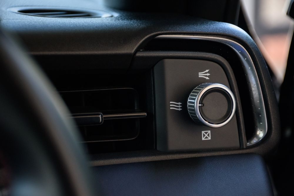 Dashboard Air Vent With Control Dial — Dewy's Auto Electrics In Garbutt, QLD