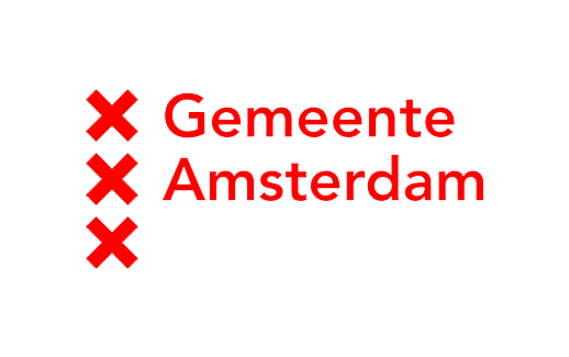 Rood stadslogo van Amsterdam met drie kruizen en de tekst 'Gemeente Amsterdam'.