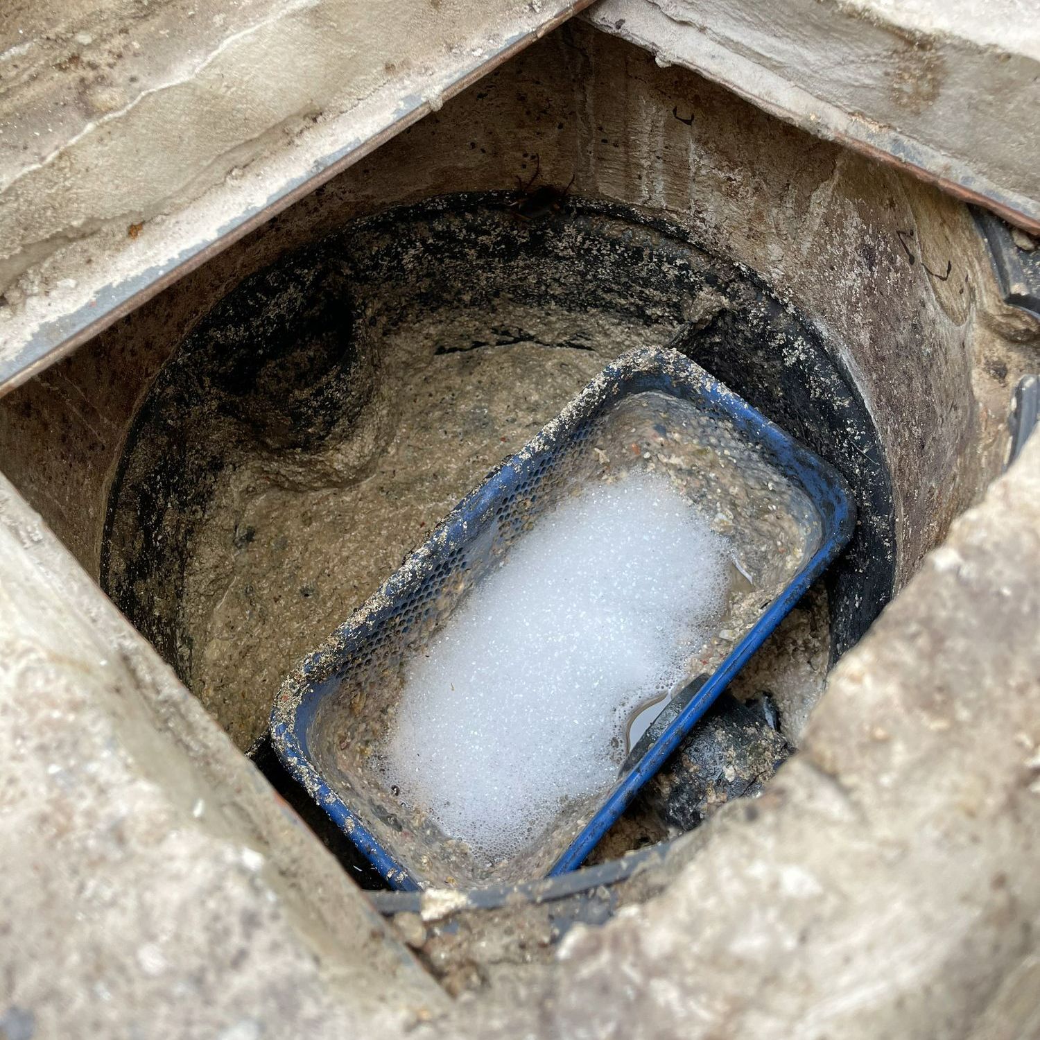 Dirty Grease Trap - Sumter, SC - T & N Septic Tank Co.
