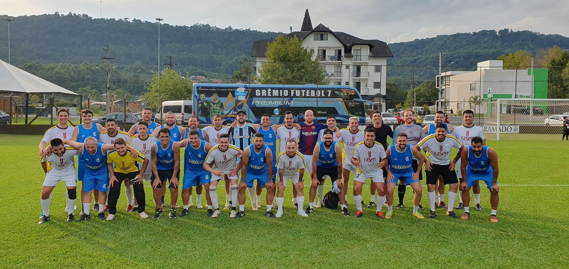 Luva de Pedreiro acerta com time de futebol 7 do Grêmio, grêmio