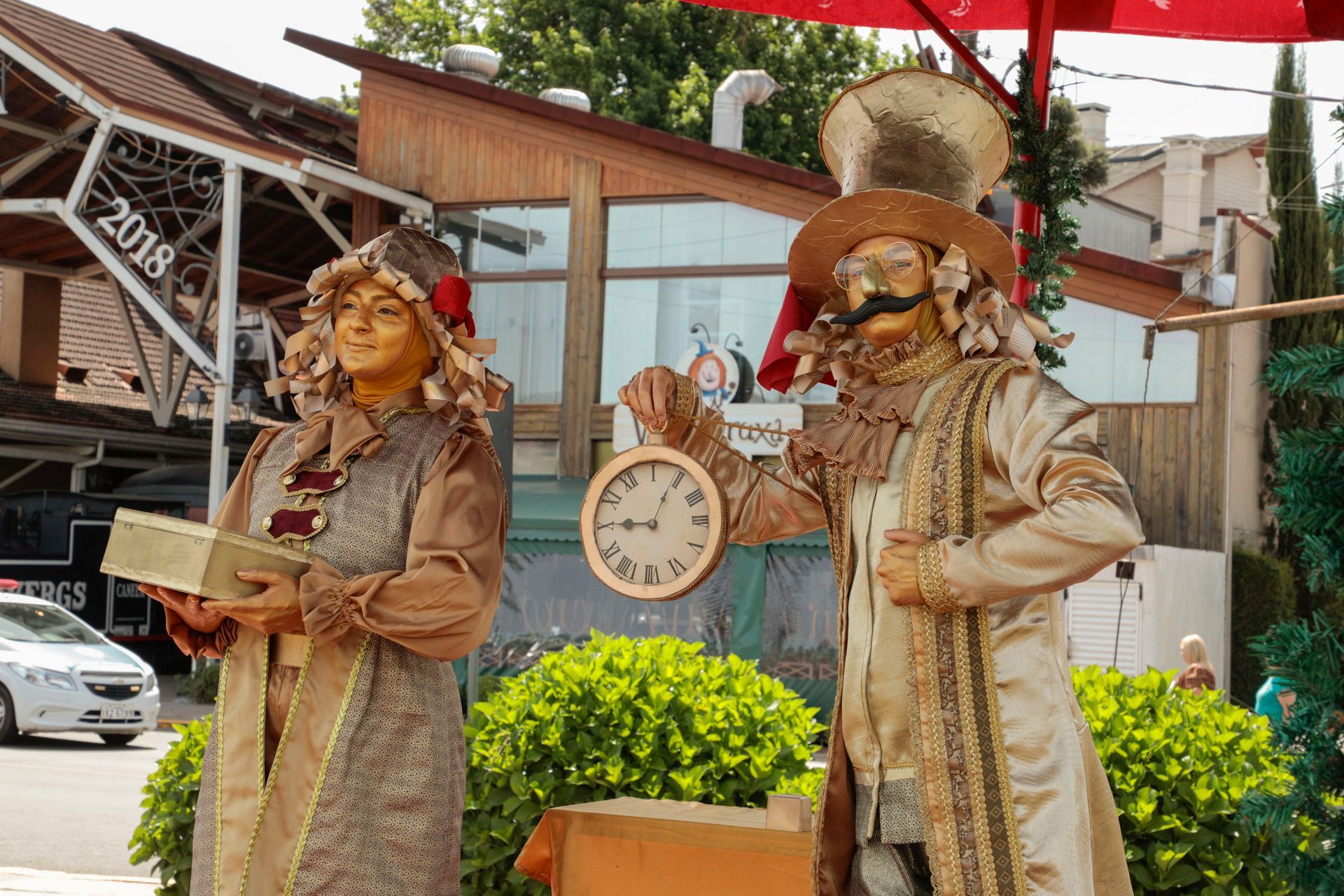 Espetáculo “O Tempo e a Menina” com Estátuas Vivas