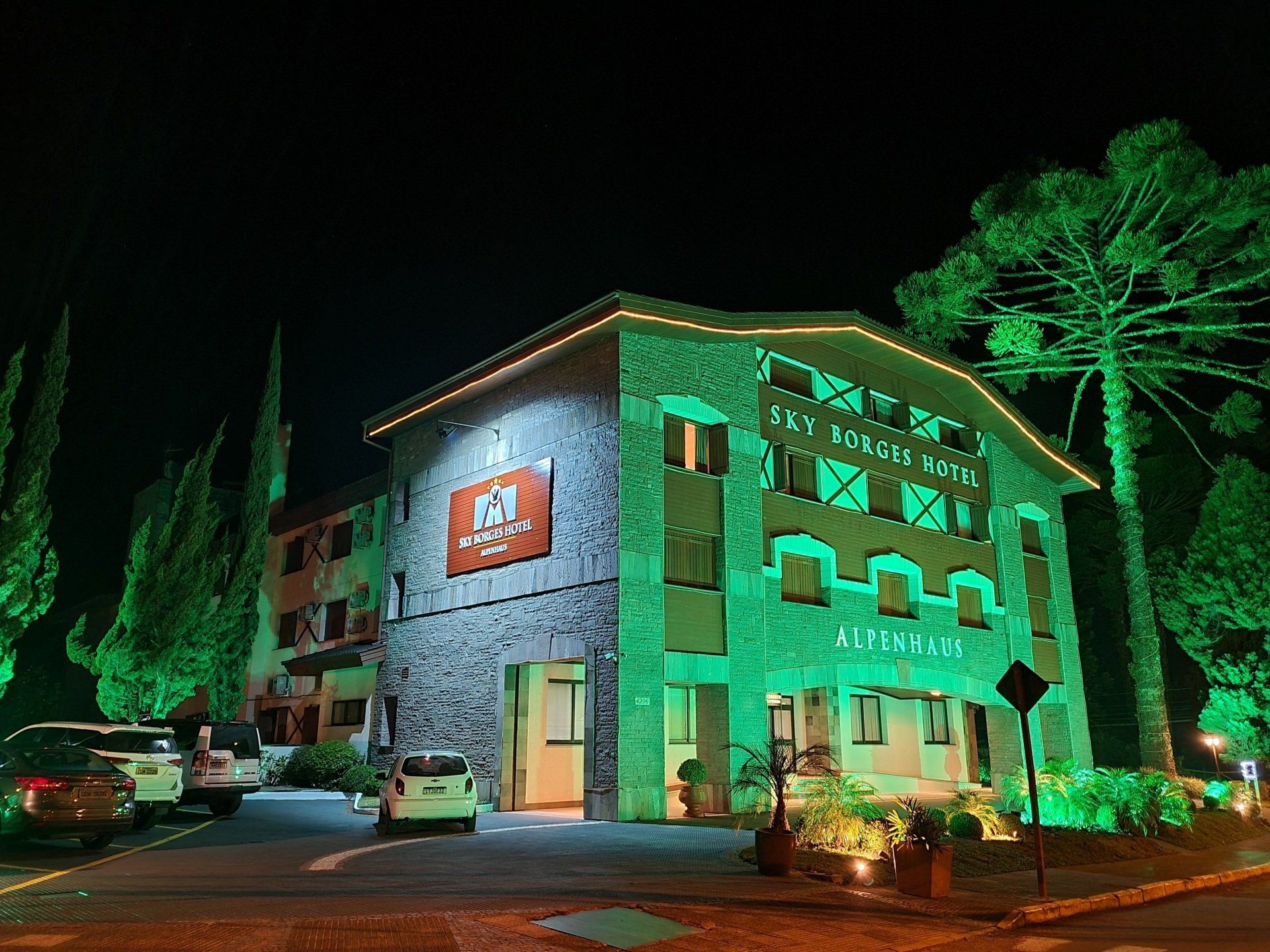 SKY BORGES HOTEL
