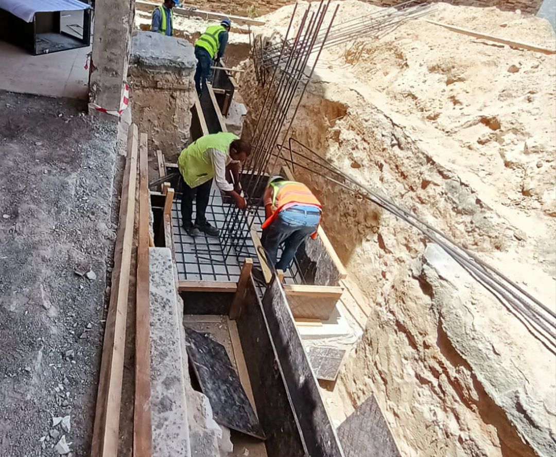 Block-work and concrete footing pouring at bespoke villa by Concept Art Decor