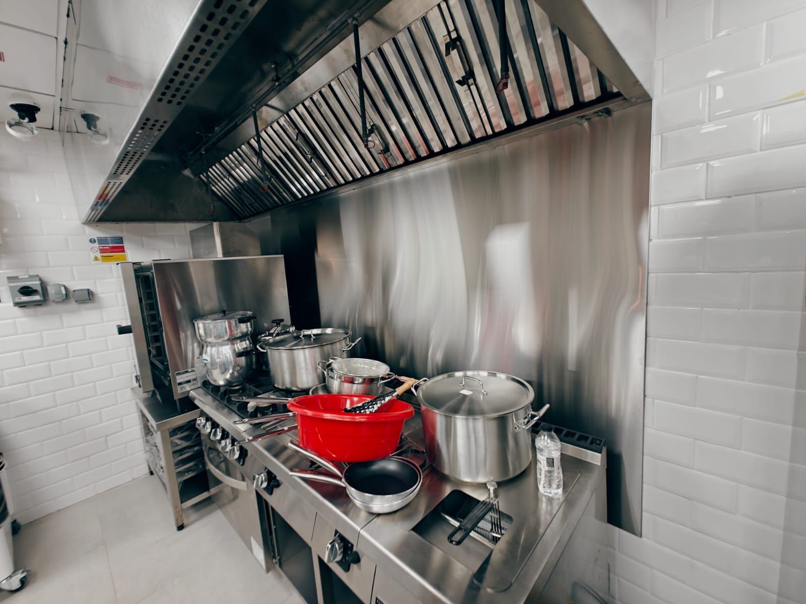 Dubai fine dinning Kitchen Design and build by Concept Art Decor