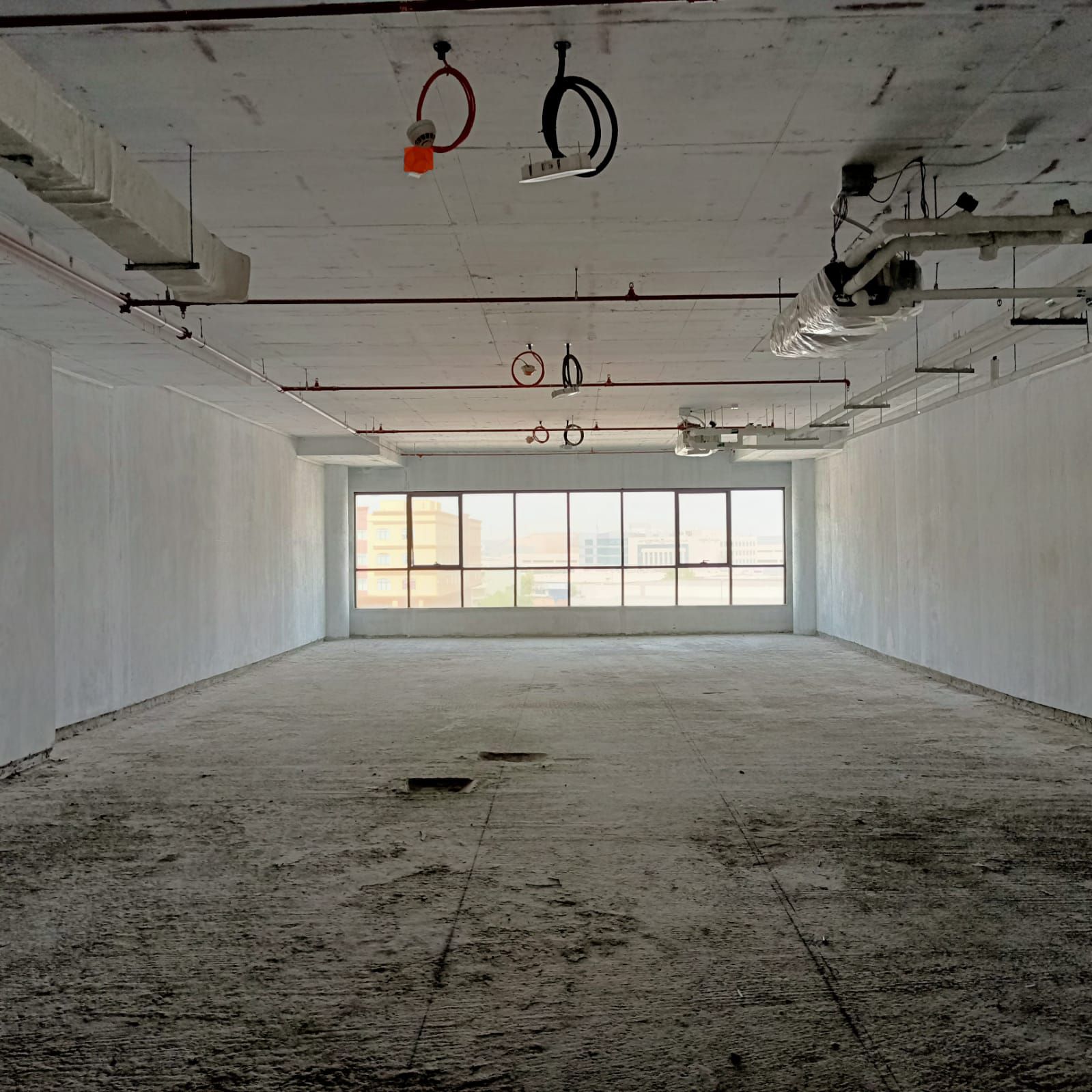 Shell and core ready for mobilzation and fitout and renovation Dubai