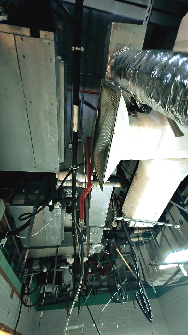 HVAC duct installation in commercial office Dubai