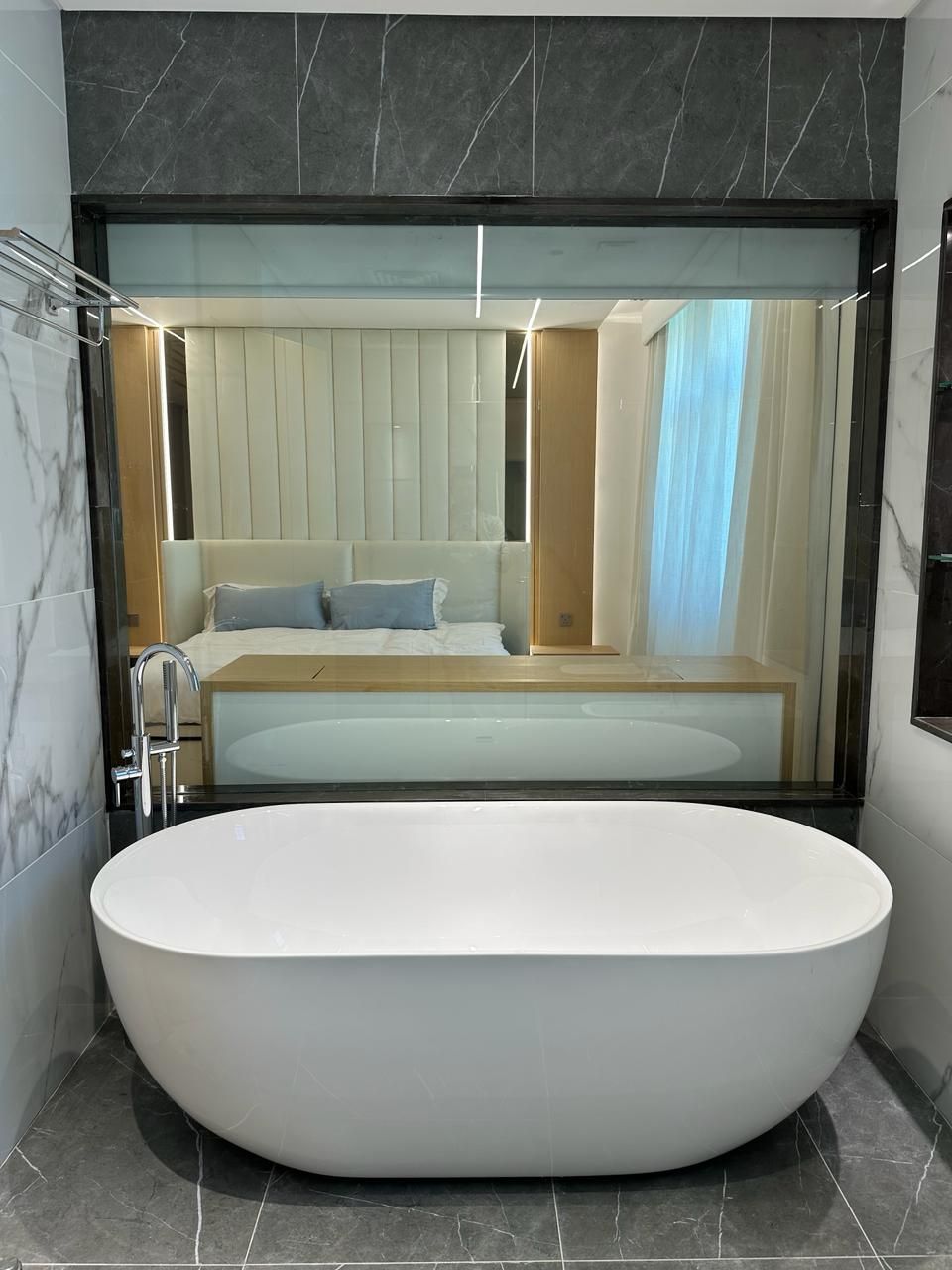 Luxury bathroom renovation in Jumeirah Park villa with premium materials by Concept Art Decor.