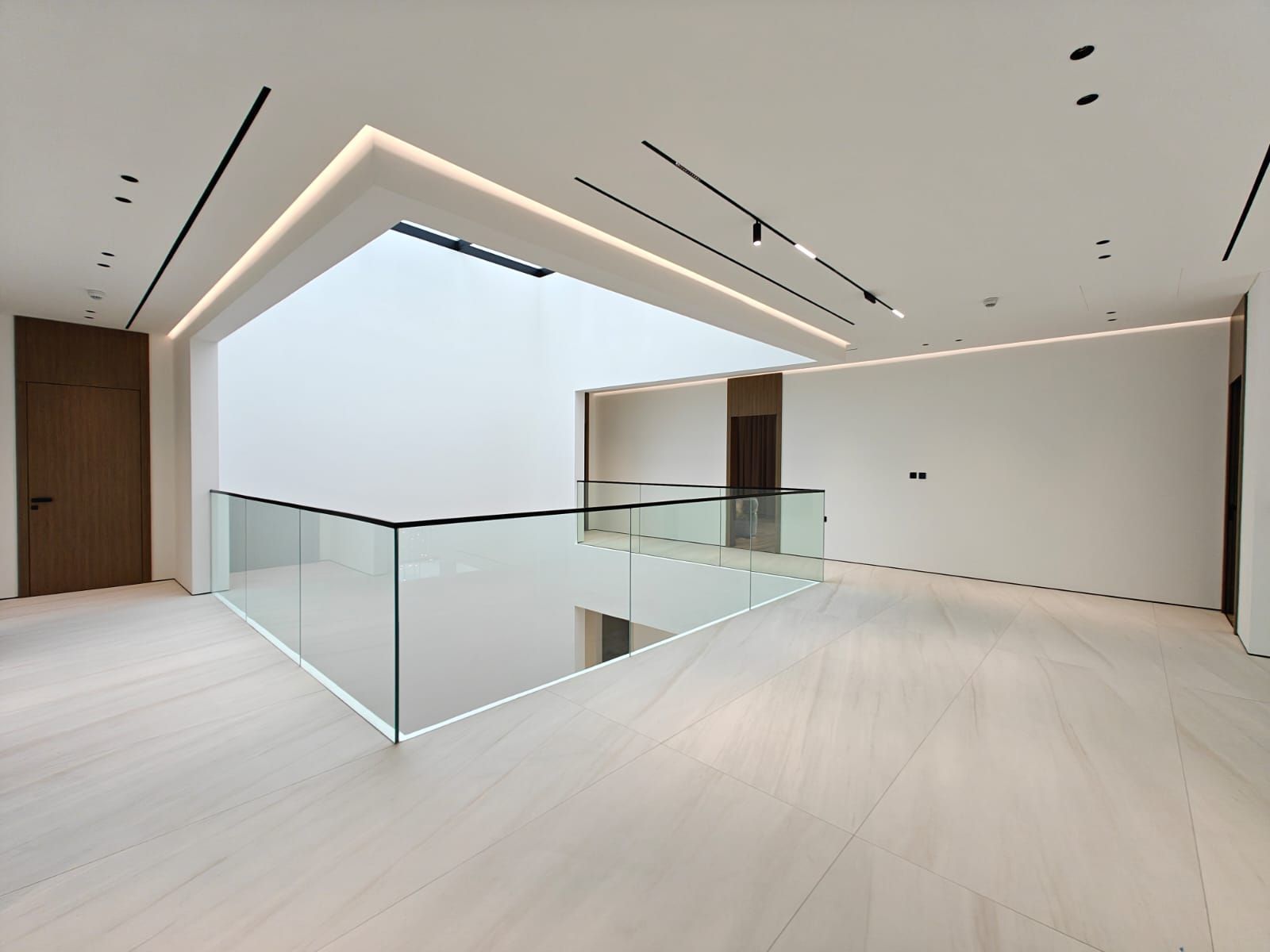 Smart home interior integration with lighting automation by Concept Art Decor.