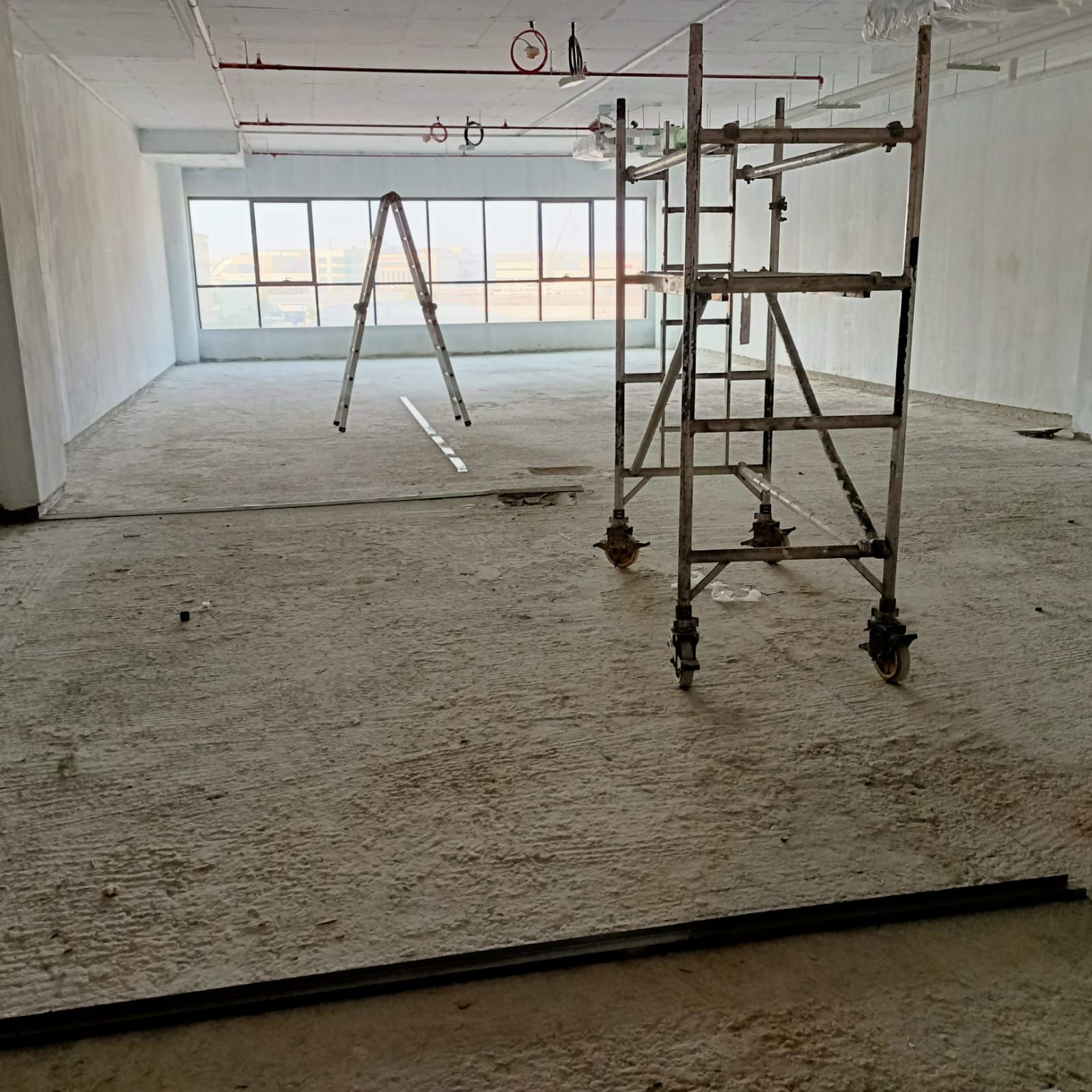 New corporate office open space shell and core  ready for mobilization by Concept Art Decor