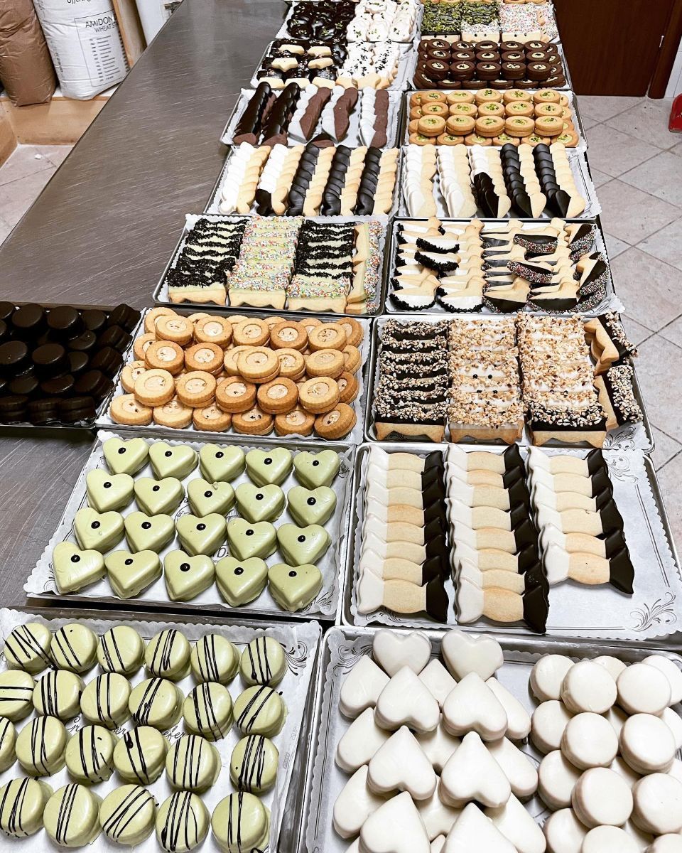assortimento di pasticcini artigianali