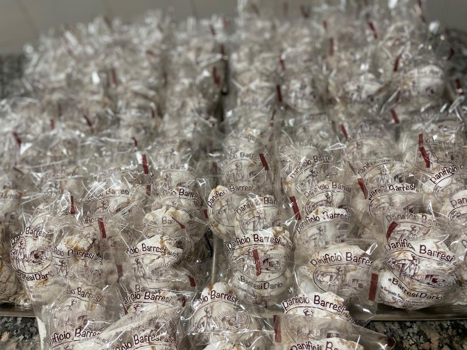 dolcetti tipici locali