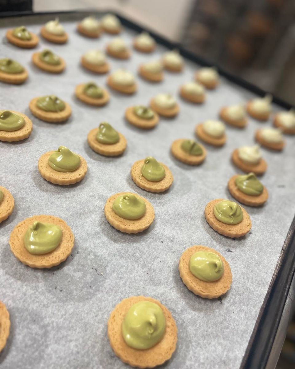 biscotti con crema di pistacchio