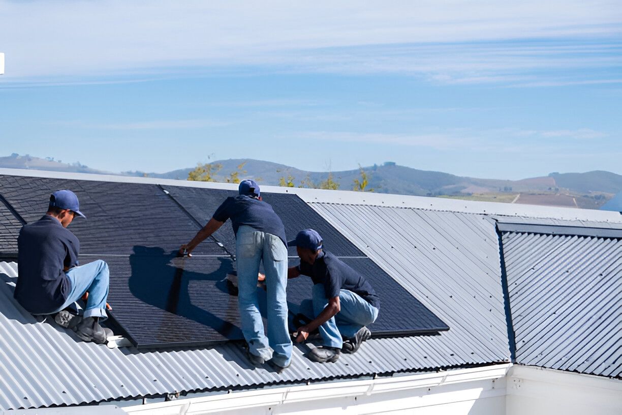 The Electric Pro - Rooftop solar generator panel installation by certified electricians in Sonoma County