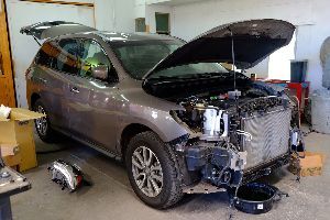 SUV with exposed front — Waipahu, HI — Westside Fender/Body & Refinishing