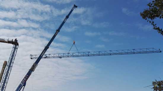 gru durante lavori edili