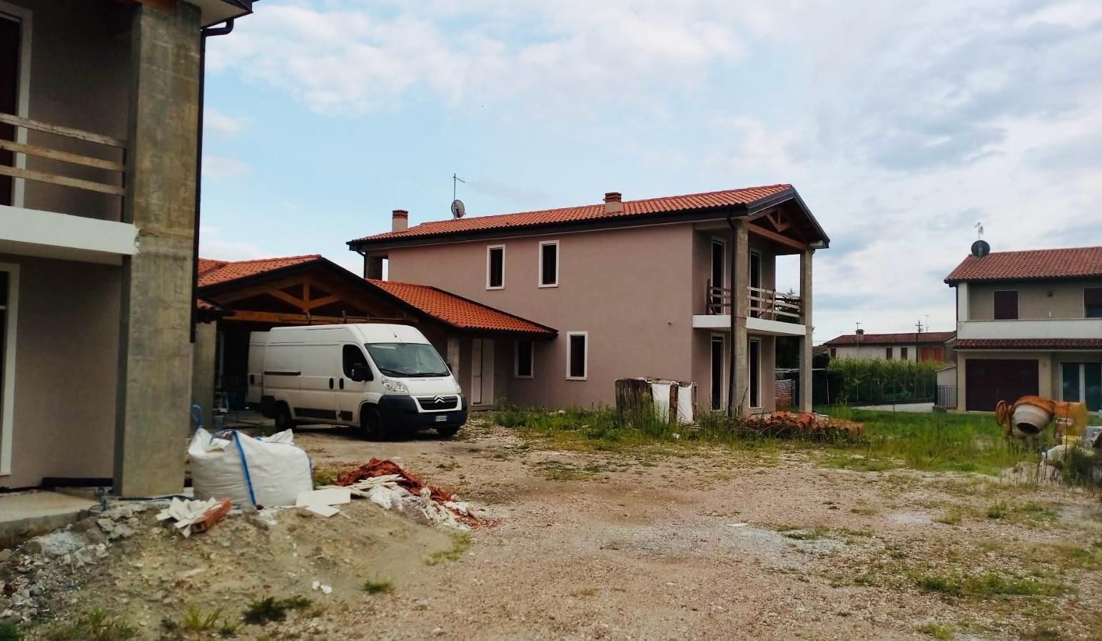 Cappotto in grafite e intonachino